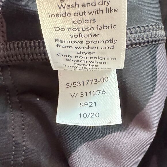 ATHLETA Ultimate Stash Pocket Camo 7/8 Tight SuperSonic Grey Women’s Size 1X - Picture 9 of 10